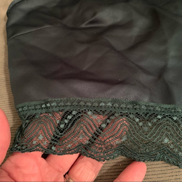 Boohoo Lace Trim Crop Satin Bralette - Picture 3 of 6